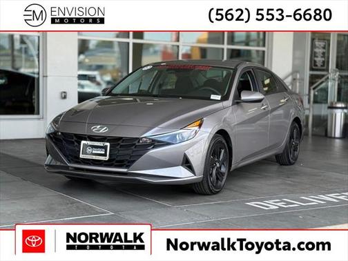 2022 Hyundai ELANTRA SEL