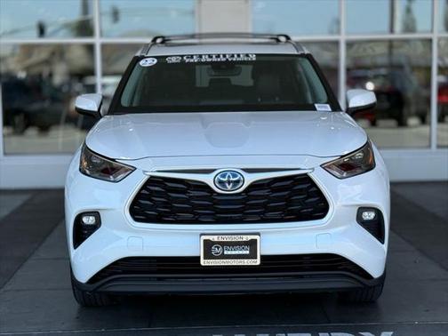 2022 Toyota Highlander Hybrid XLE