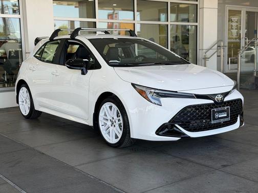 Ice Cap 2026 Toyota Corolla SE