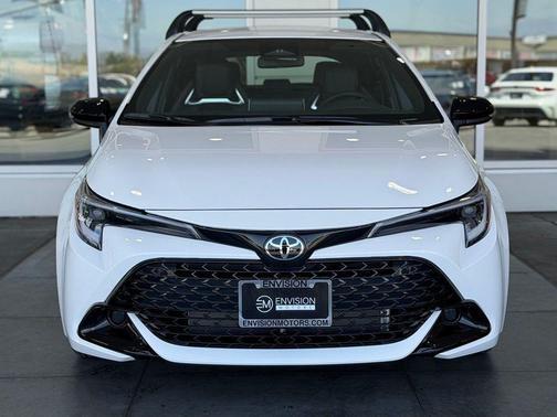 Ice Cap 2026 Toyota Corolla SE