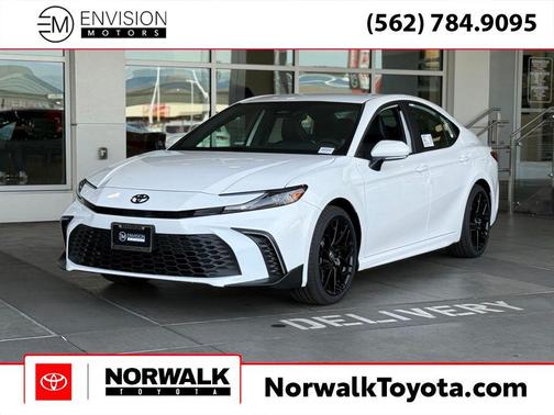 2026 Toyota Camry SE