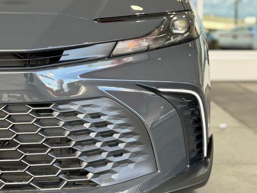 Underground 2026 Toyota Camry SE