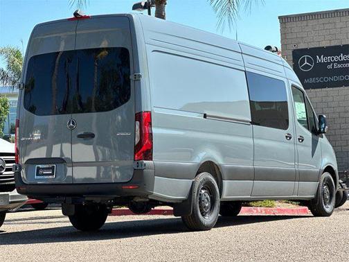 2024 Mercedes-Benz Sprinter 2500 Cargo 170 WB