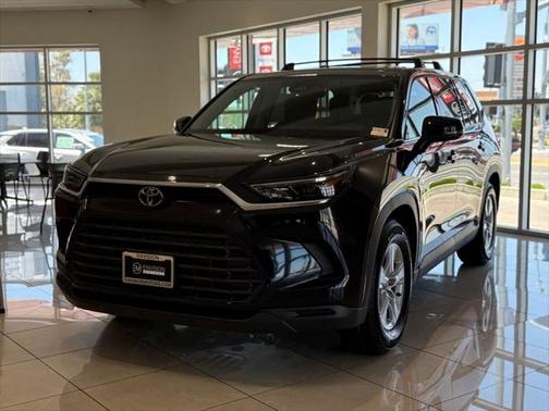 2025 Toyota Highlander Hybrid LE
