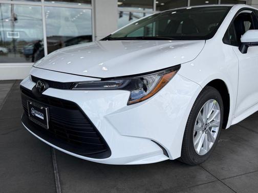 Ice Cap 2026 Toyota Corolla LE