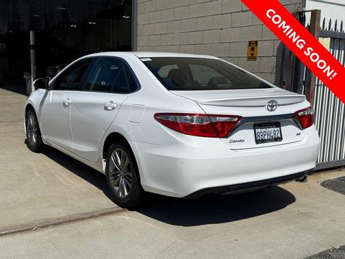 2016 Toyota Camry SE
