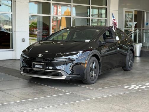 2026 Toyota Prius Plug-In Hybrid SE