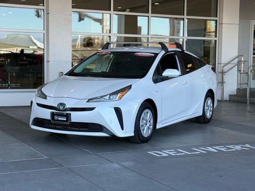 2021 Toyota Prius L