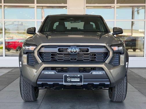 Bronze 2026 Toyota Tacoma TRD Off-Road