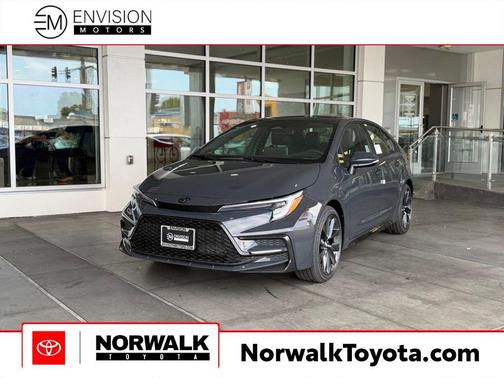Underground/Midnight Black Metallic 2026 Toyota Corolla XSE
