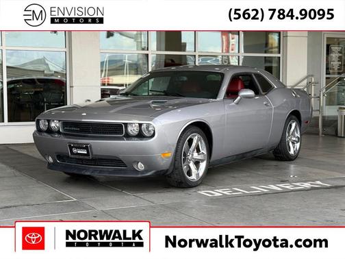 2014 Dodge Challenger SXT