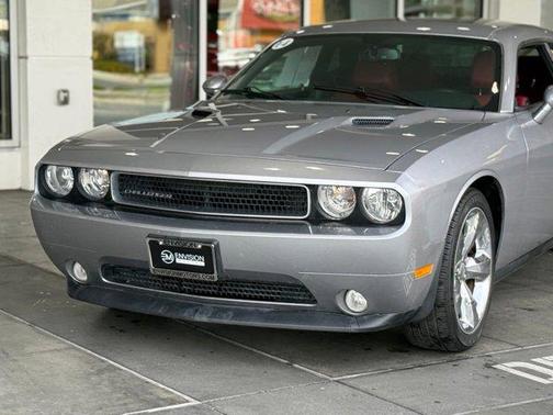 2014 Dodge Challenger SXT