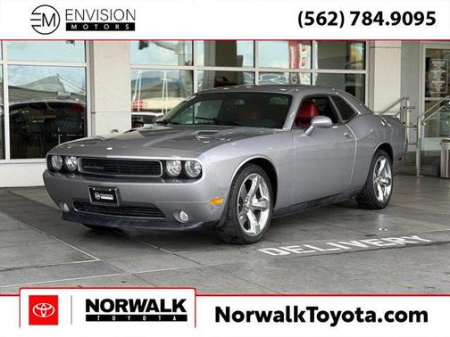 2014 Dodge Challenger SXT