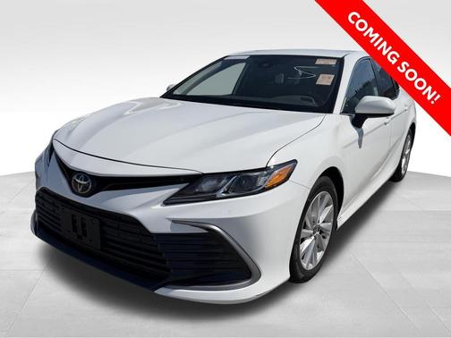 Ice Cap 2023 Toyota Camry LE