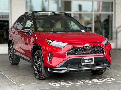 2025 Toyota RAV4 Hybrid SE