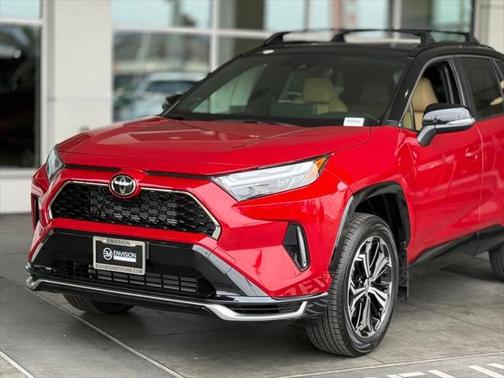 2025 Toyota RAV4 Hybrid SE
