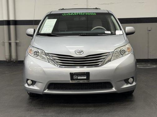 2014 Toyota Sienna XLE