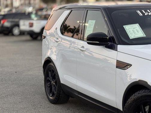 2018 Land Rover Discovery SE