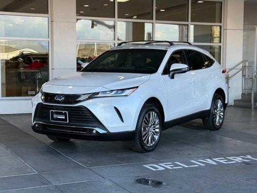 2023 Toyota Venza XLE