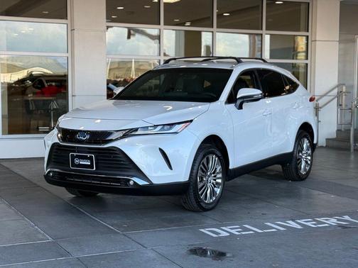 2023 Toyota Venza XLE