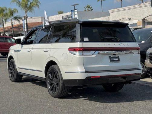 2023 Lincoln Navigator Black Label