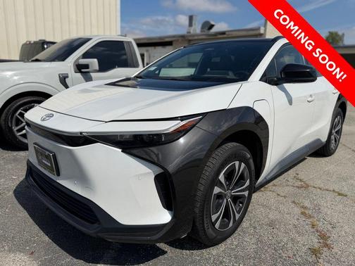 Wind Chill Pearl 2023 Toyota bZ4X XLE