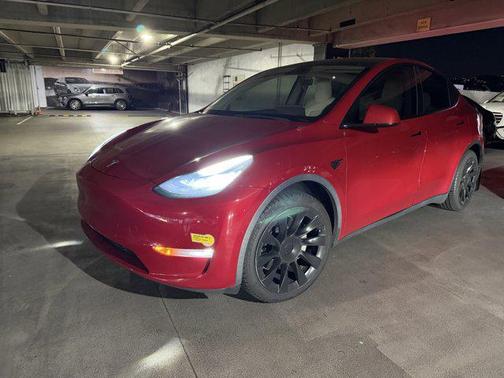 2022 Tesla Model Y Long Range Dual Motor All-Wheel Drive