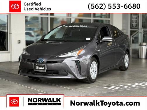 2020 Toyota Prius LE