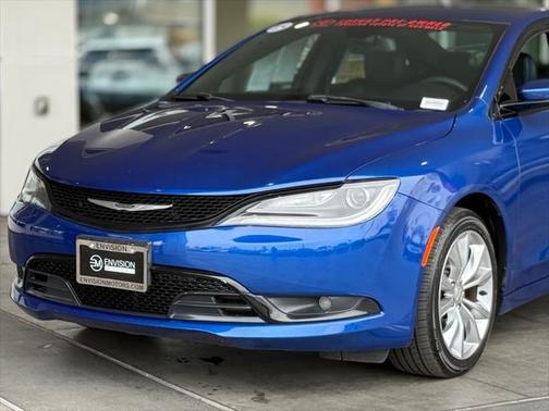 2015 Chrysler 200 S