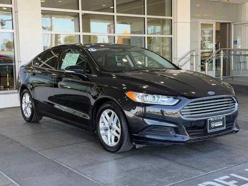 Tuxedo Black Metallic 2014 Ford Fusion SE