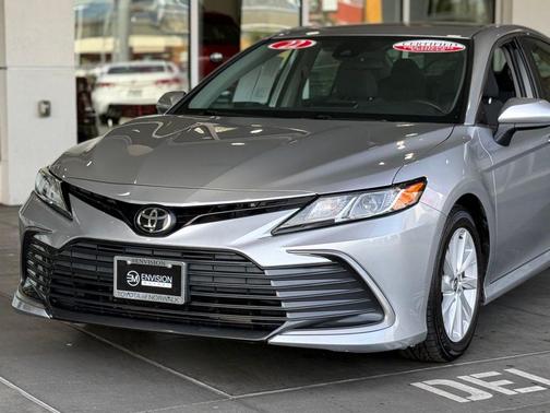 2022 Toyota Camry LE