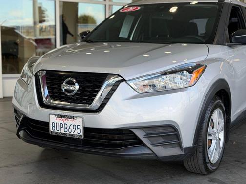 2020 Nissan Kicks S
