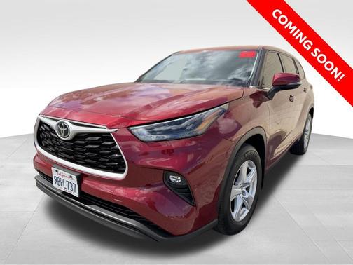 Ruby Flare Pearl 2022 Toyota Highlander LE