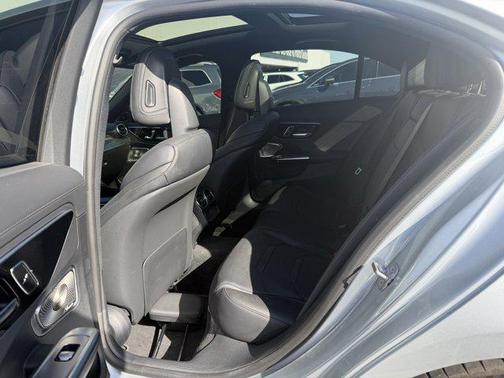 2024 Mercedes-Benz AMG C 63 S E Performance