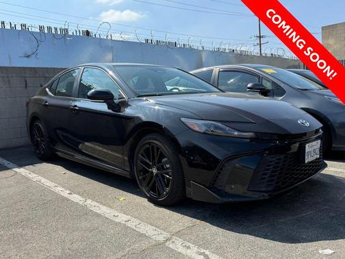 2025 Toyota Camry SE