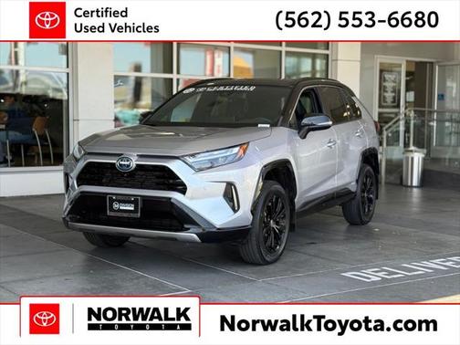 2022 Toyota RAV4 Hybrid SE