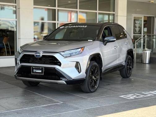 2022 Toyota RAV4 Hybrid SE
