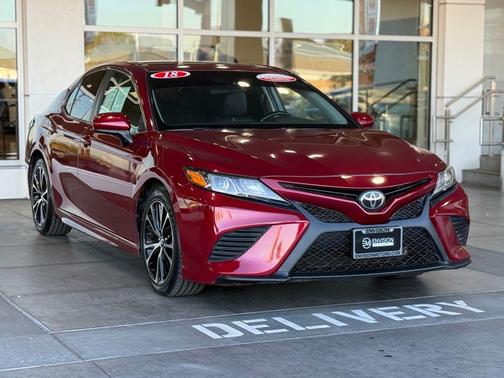 2018 Toyota Camry SE
