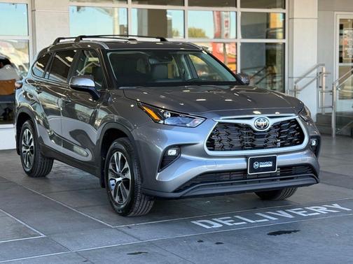 2026 Toyota Highlander XLE