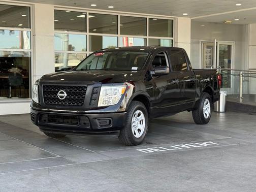 2017 Nissan Titan S
