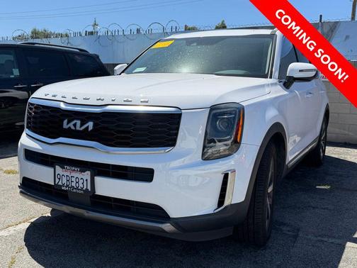 Glacial White Pearl 2022 Kia Telluride S