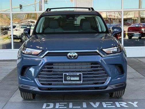 2026 Toyota Highlander LE