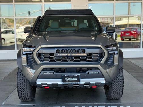 2025 Toyota Tacoma Hybrid Trailhunter