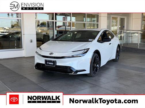 Wind Chill Pearl 2026 Toyota Prius Plug-In Hybrid Nightshade