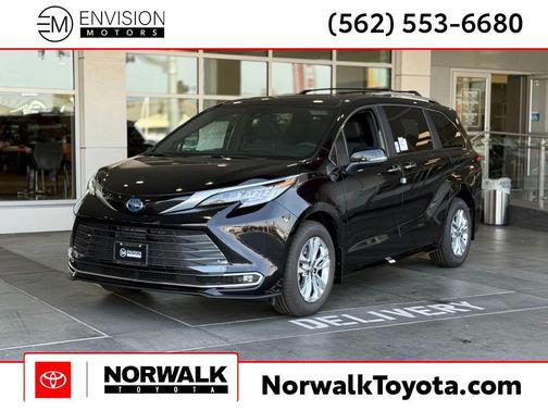 2025 Toyota Sienna Limited