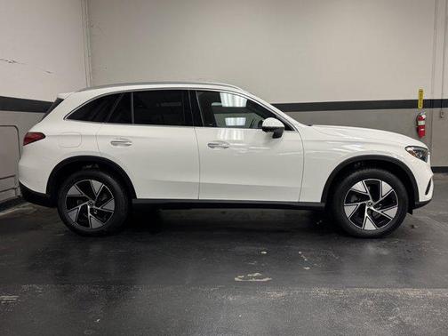 2023 Mercedes-Benz GLC 300 Base