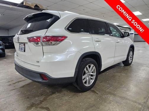 2015 Toyota Highlander LE