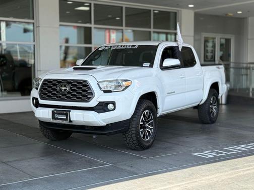2020 Toyota Tacoma TRD Sport