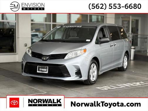 2019 Toyota Sienna SE