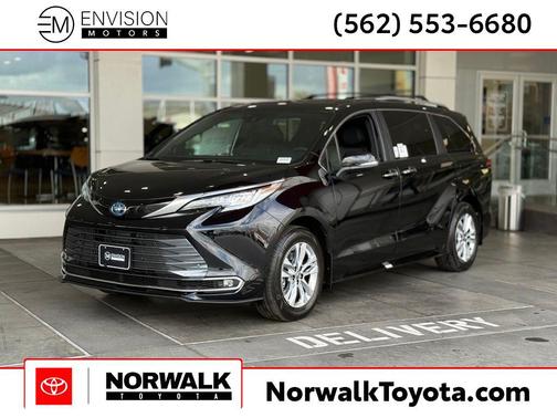 2025 Toyota Sienna Limited